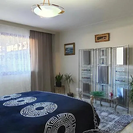 Gorgeous 3 Bedrooms In Natural Reserve Park! *