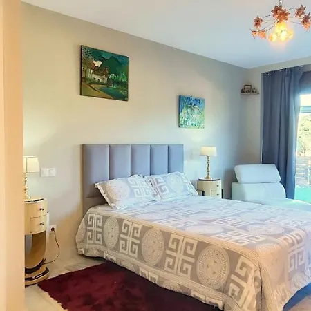Gæstehus Gorgeous 3 Bedrooms In Natural Reserve Park! 4*